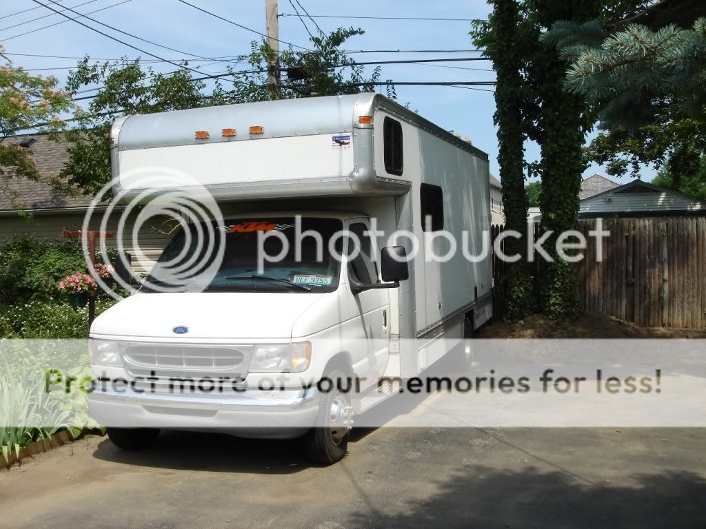 Just signed on... '97 E450 custom box truck Diesel Forum